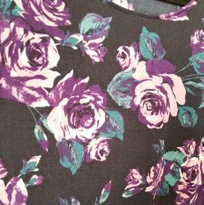 Jaclyn Smith Tops - Navy Blue Top with Purple Floral Jaclyn Smith Tops - Navy Blue Top with Purple Floral